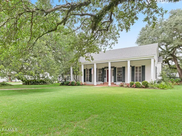 401 Parkview Dr, New Iberia, LA 70563