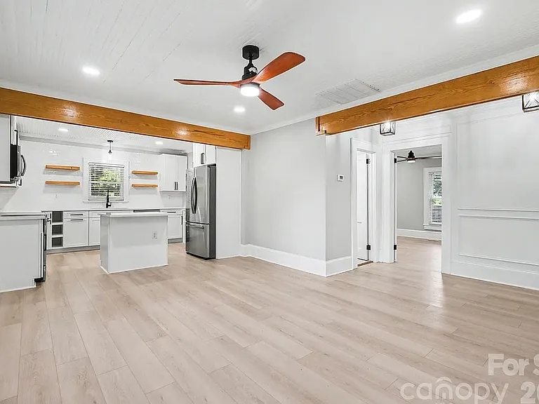 1601 Lawing Rd — Photo 6