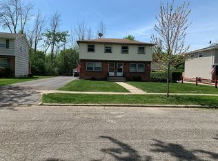 116 Sudbury Ln, Williamsville, NY 14221