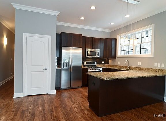 3rd image of 1313 W Carmen St #2N