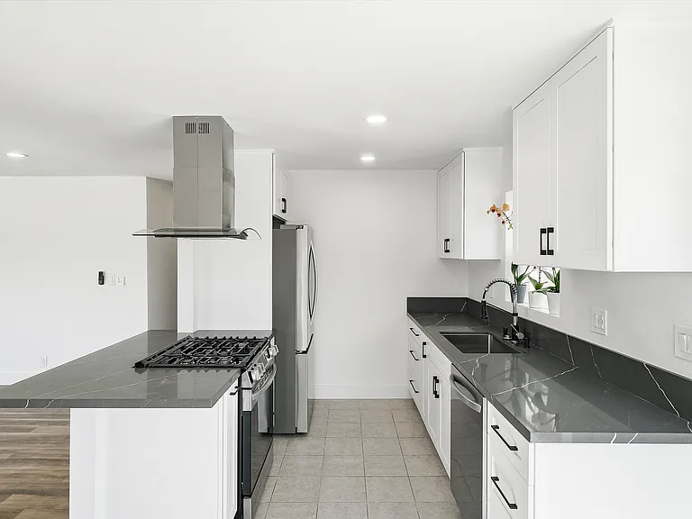 214 Avenida Cabrillo — Photo 8