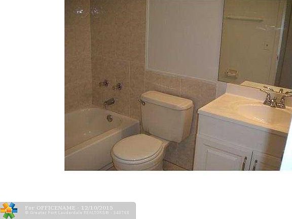 4th image of 4107 Woodside Dr APT 1