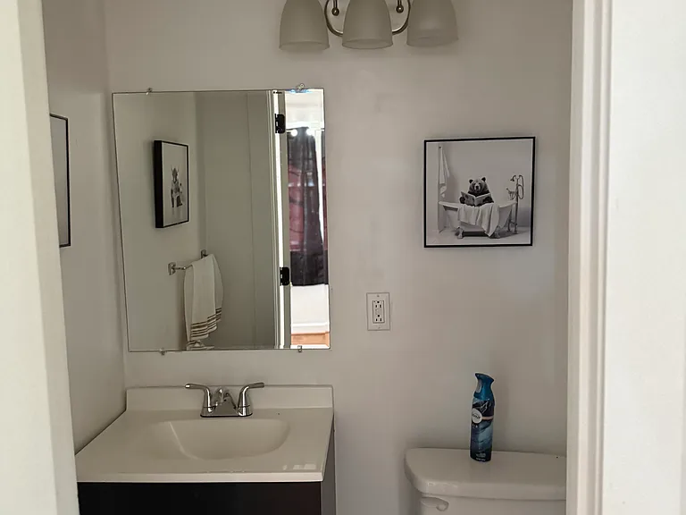 6004 Graston Ave — Photo 5