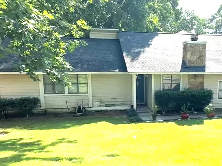4 bedrooms/3 bathrooms home has high ceilings, home completely updated, with new flooring in every room, kitchen recently renovated, newly renovated bathrooms, and home freshly painted.
