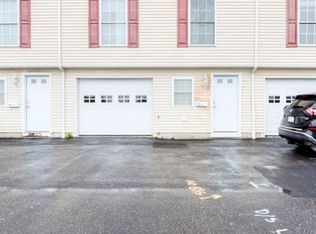 4 Woburn St #B, Worcester, MA 01606