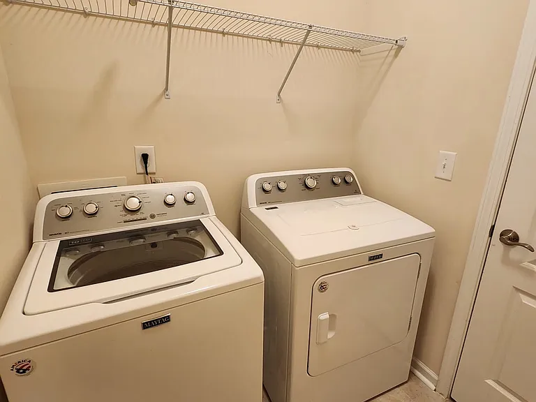 504 Twelve Oaks Ln — Photo 13