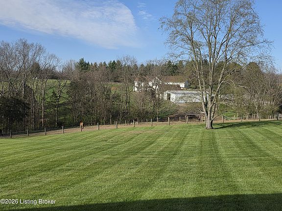 3rd image of 2728 Taylorsville Rd