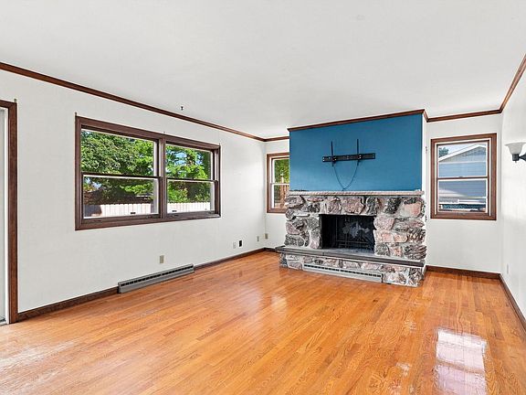 3rd image of 3604 Adams STREET