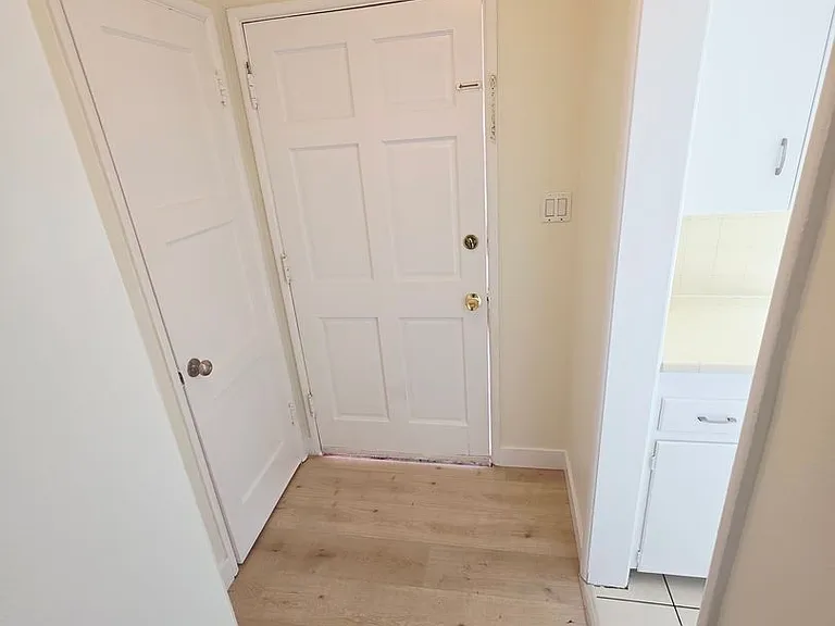 1123 Linden Ave. — Photo 2