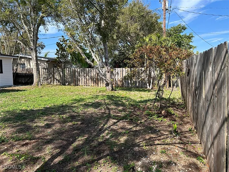 3835 Arlington St — Photo 41