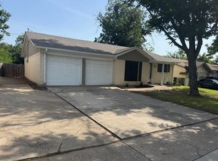 2705 Plaza St, Arlington, TX 76010
