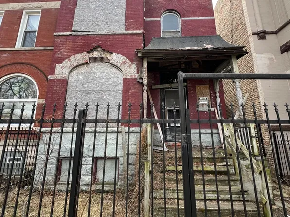 3345 W Monroe St, Chicago, IL 60624