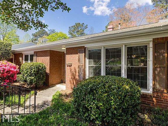4th image of 6429 Deerings Ln