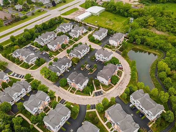 4th image of 50 Arcadia Ln