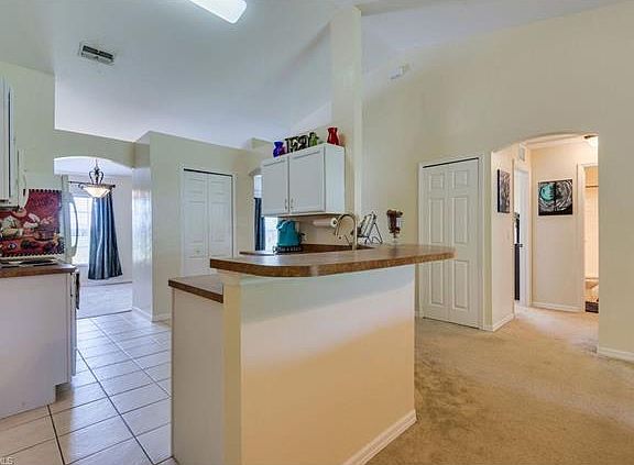 4th image of 1006 NE 6th Pl