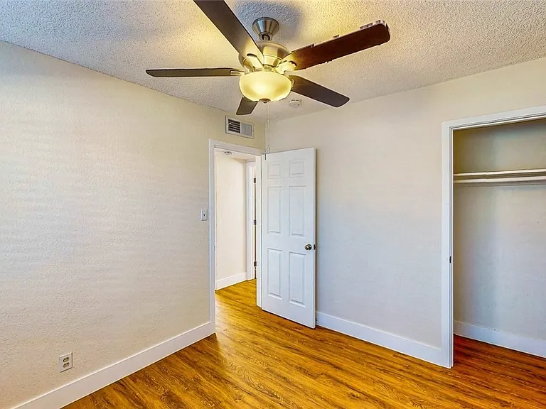 1302 Rexford Pl #1 — Photo 13