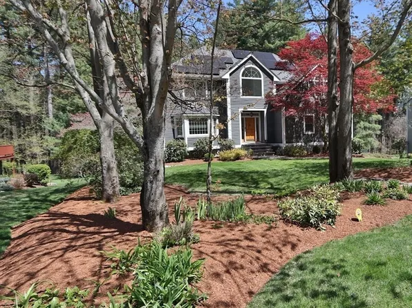 15 Major Hale Dr, Framingham, MA 01701