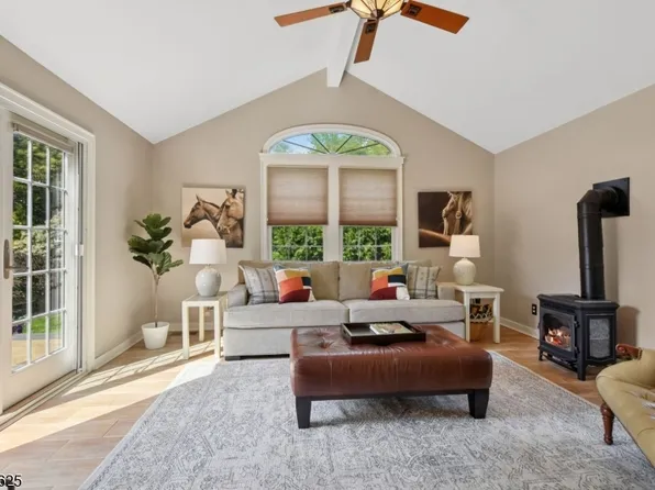 7 Alexander Ave, Bloomfield Twp., NJ 07003