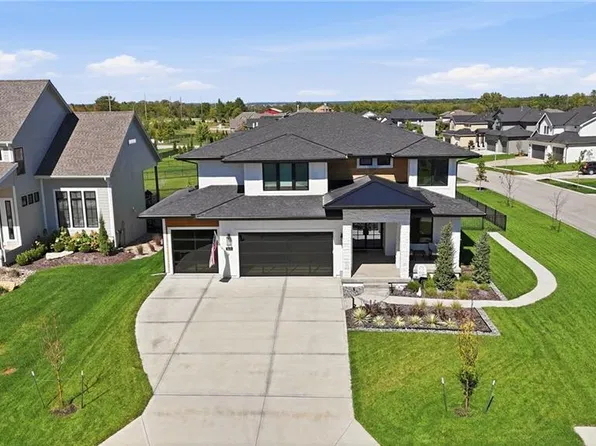 3800 W 187th St, Overland Park, KS 66085