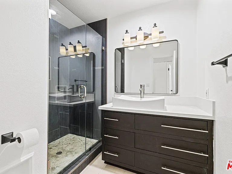 10757 Hortense St #303 — Photo 21