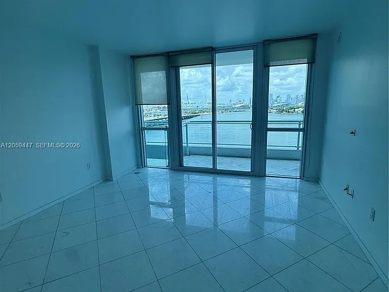 540 West Ave #1013 — Photo 7