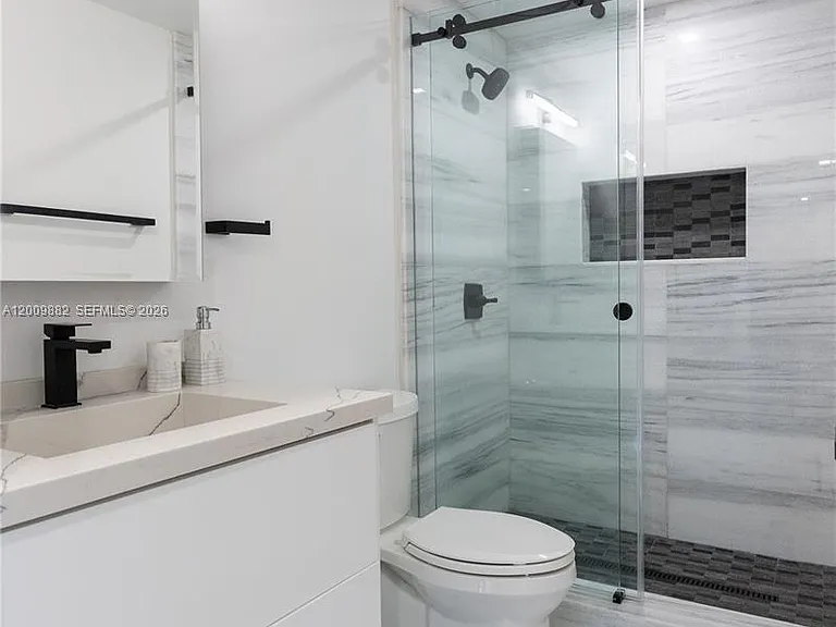 5601 N Ocean Dr — Photo 28