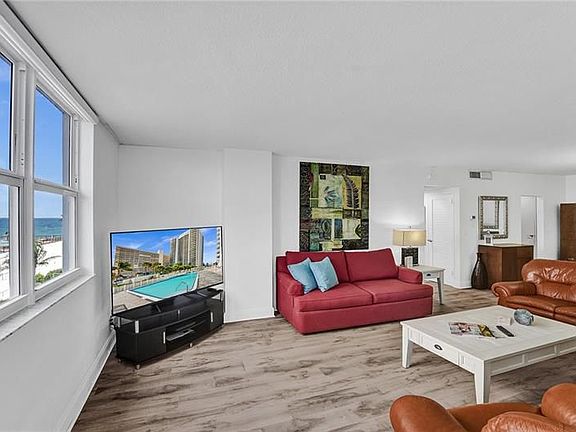 2nd image of 4250 Galt Ocean Dr APT 4G