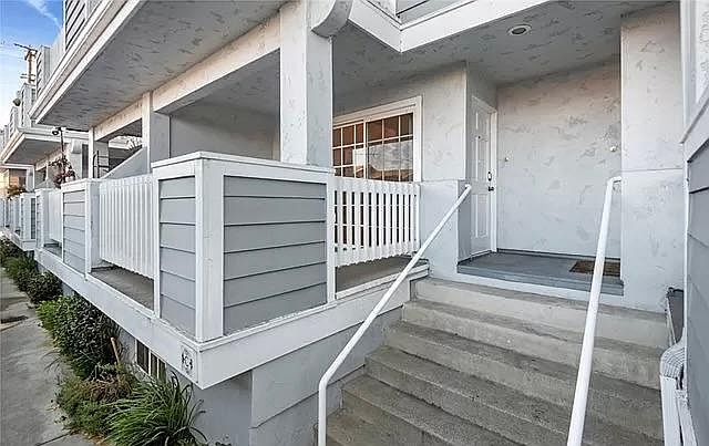 1st image of 1528 Marcelina Ave Unit C