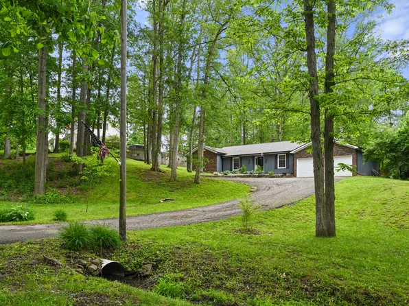 1673 W Shady Ln, Greensburg, IN 47240