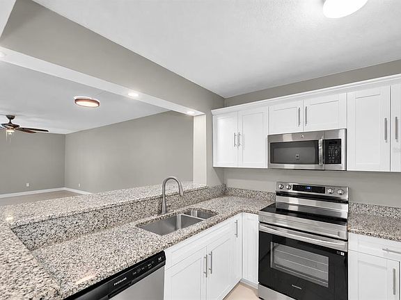 5th image of 2209 Belleair Rd APT C3