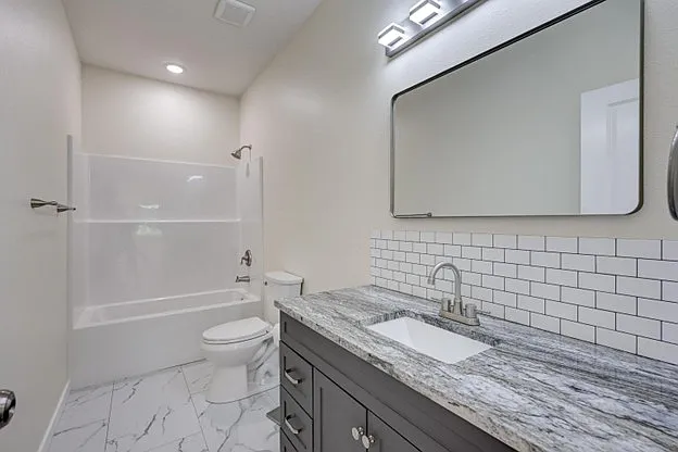 3 bed, 1357 sqft, $1,300 — Photo 3