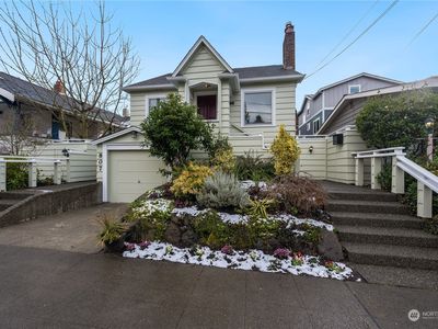 807 NE 85th Street, Seattle, WA, 98115