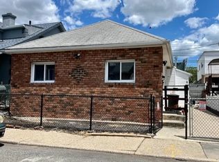 70 Aster Ct, Brooklyn, NY 11229