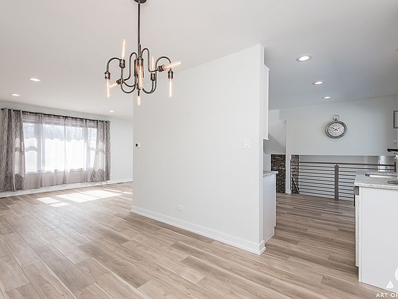 5th image of 4632 Imperial Dr
