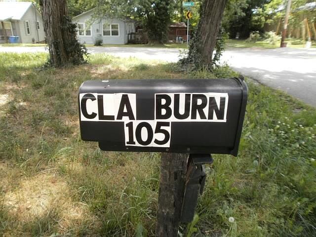 1st image of 105 Clayburn St