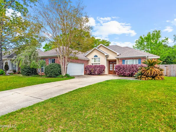 2032 Englewood Dr, Biloxi, MS 39532