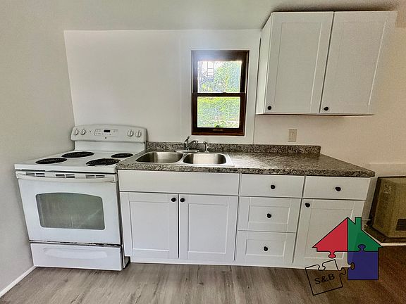2nd image of 216 Pine St #3C