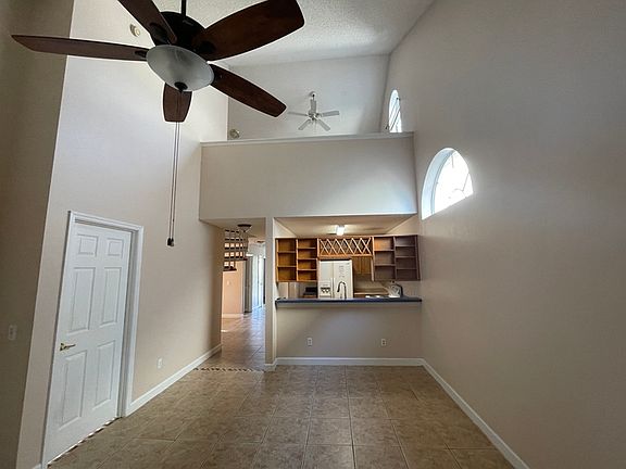 3rd image of 1616 Chatham Cir