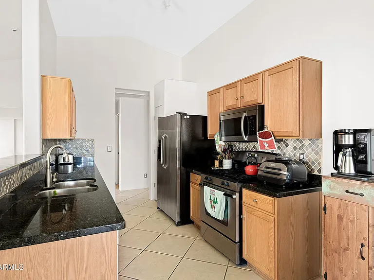 4040 N 14th Pl — Photo 6