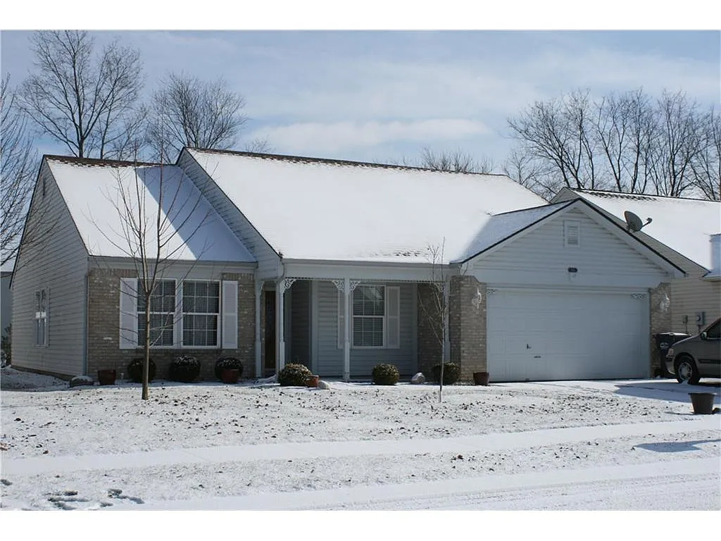 945 Atir Ln photo 1