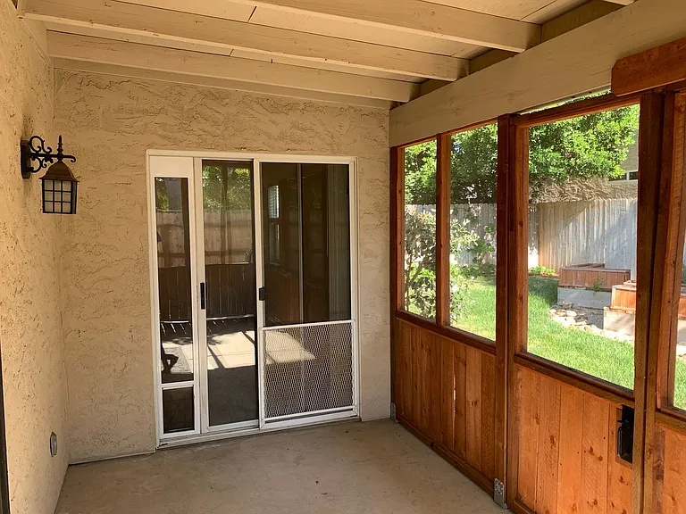 2088 Marilyn Dr — Photo 25