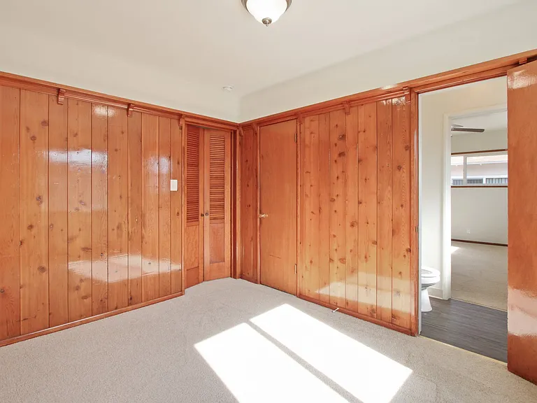 12224-34 Chandler Blvd — Photo 26