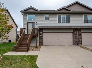 132 N Park Ridge Rd, North Liberty, IA 52317