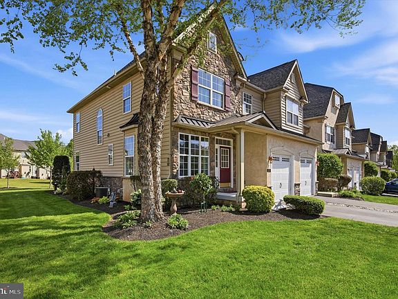 2nd image of 3221 Whisper Lane Furlong
