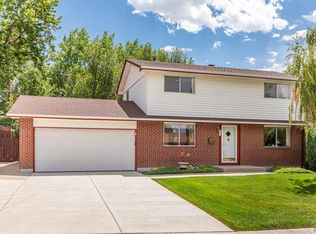 70 Louis Nelson Rd, Pueblo, CO 81001