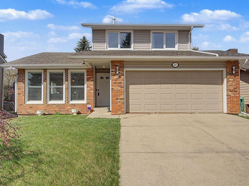 1st image of 42 Woodlake Rd