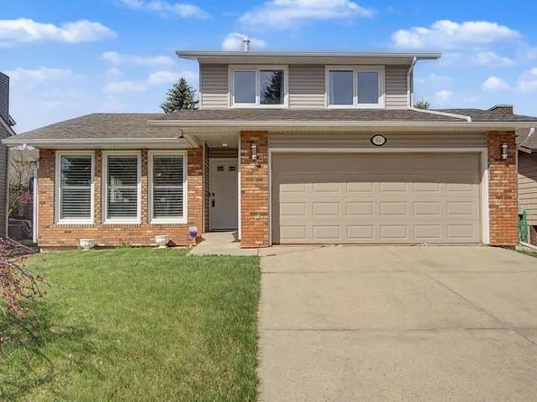 42 Woodlake Rd, Strathcona County, AB T8A 4B7