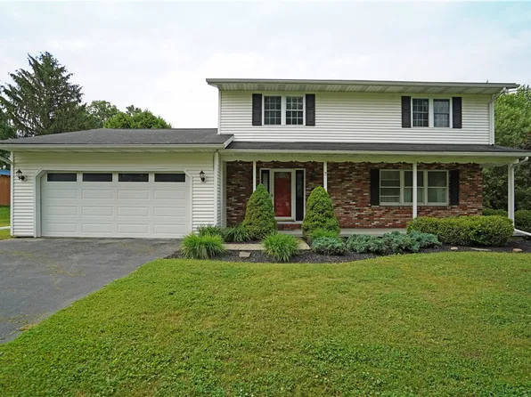 7 Hancock Dr, Horseheads, NY 14845