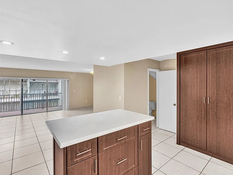 210 NW 87th Ave #L206 — Photo 14