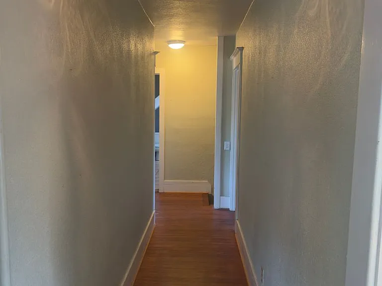 4853 NE 6th Ave — Photo 25